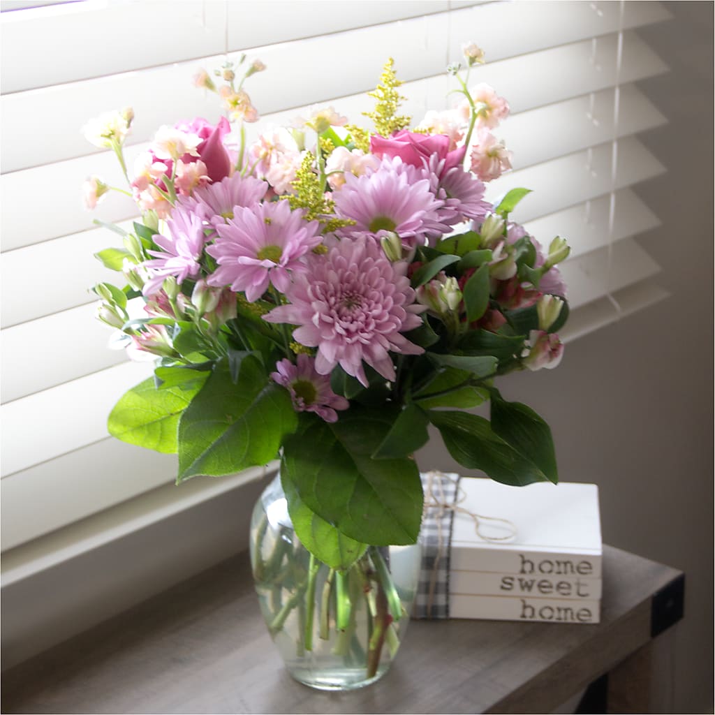 Pastel Tradition - A Florist Original – Petals From Angels Floral Designs, Pasadena CA