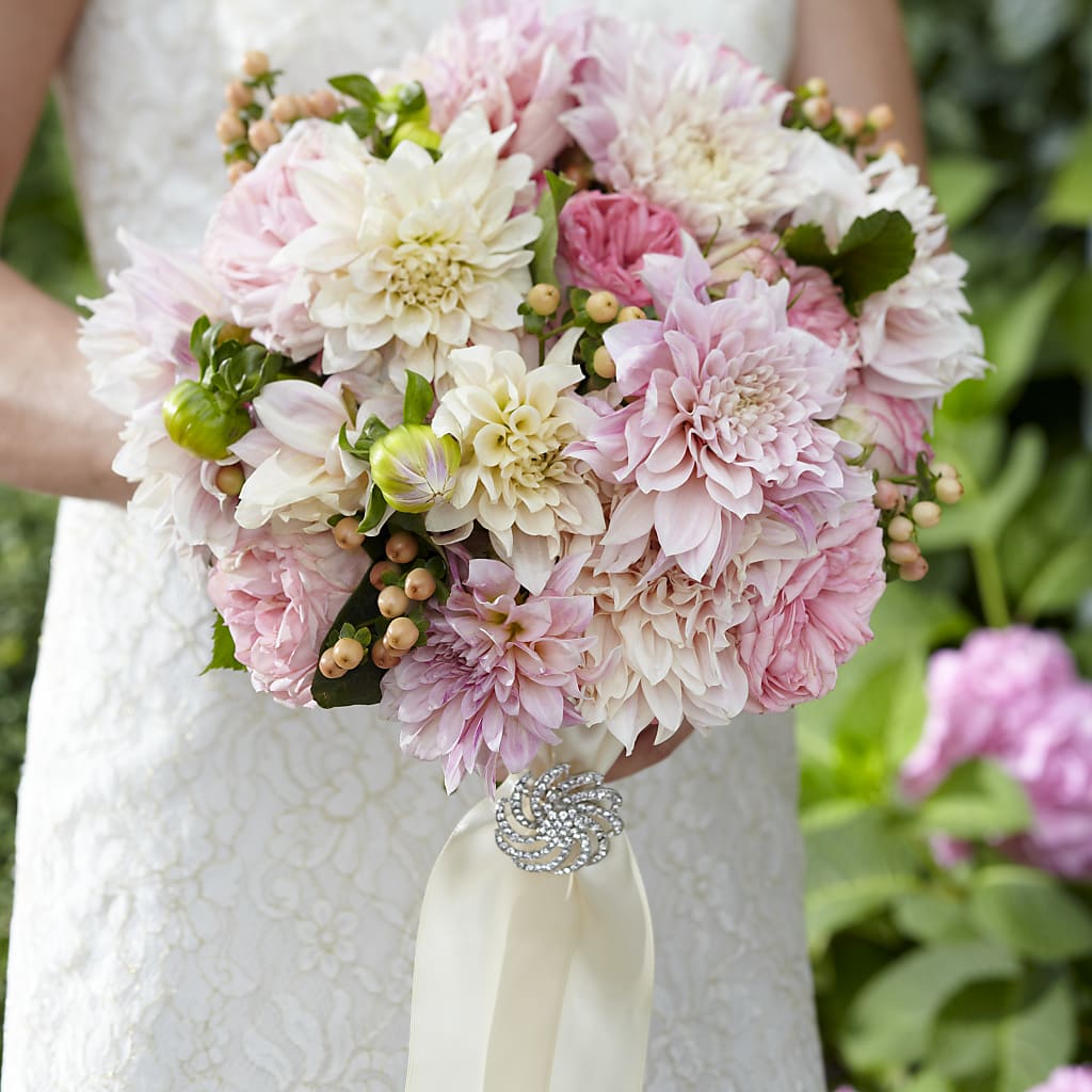 Heart's Promise Bouquet – Petals From Angels Floral Designs, Pasadena CA
